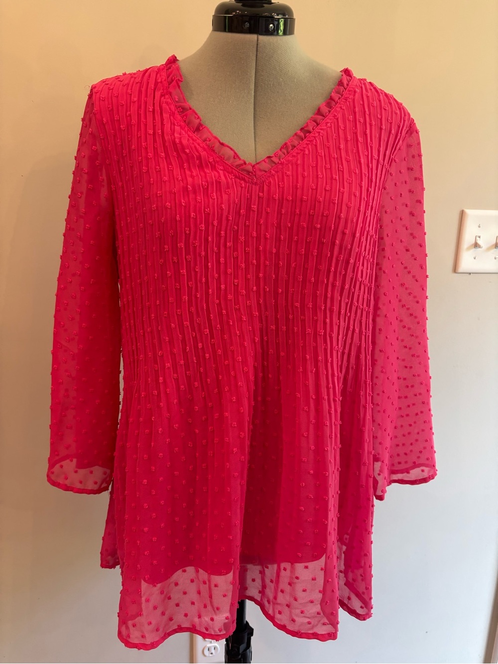 Sunny Leigh Vintage Y2K Hot‎ Pink V-Neck Textured Chiffon Tunic 0150